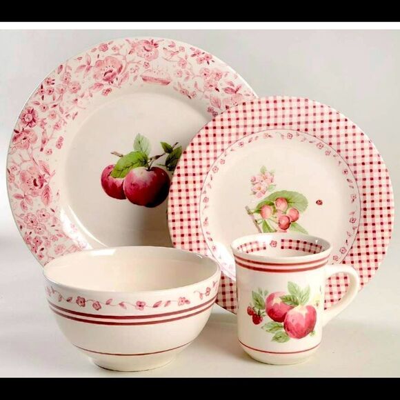 Authentic Pfaltzgraff 24 piece SET - Picture 1 of 6